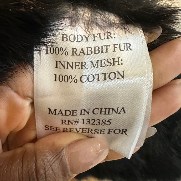 Black Rabbit Fur Vest - Picture 5 of 6